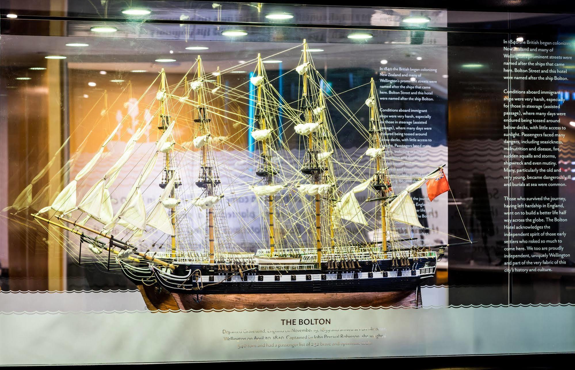 博尔顿酒店 惠灵顿 外观 照片 Model of the ship at the National Maritime Museum