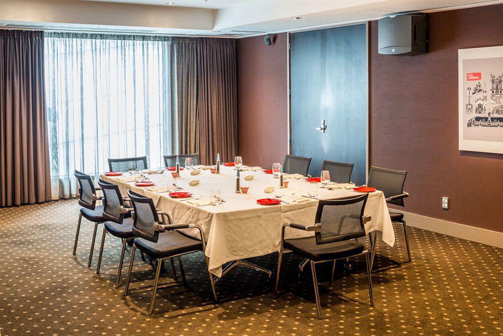 博尔顿酒店 惠灵顿 外观 照片 Meeting room at the Swissôtel in Sydney